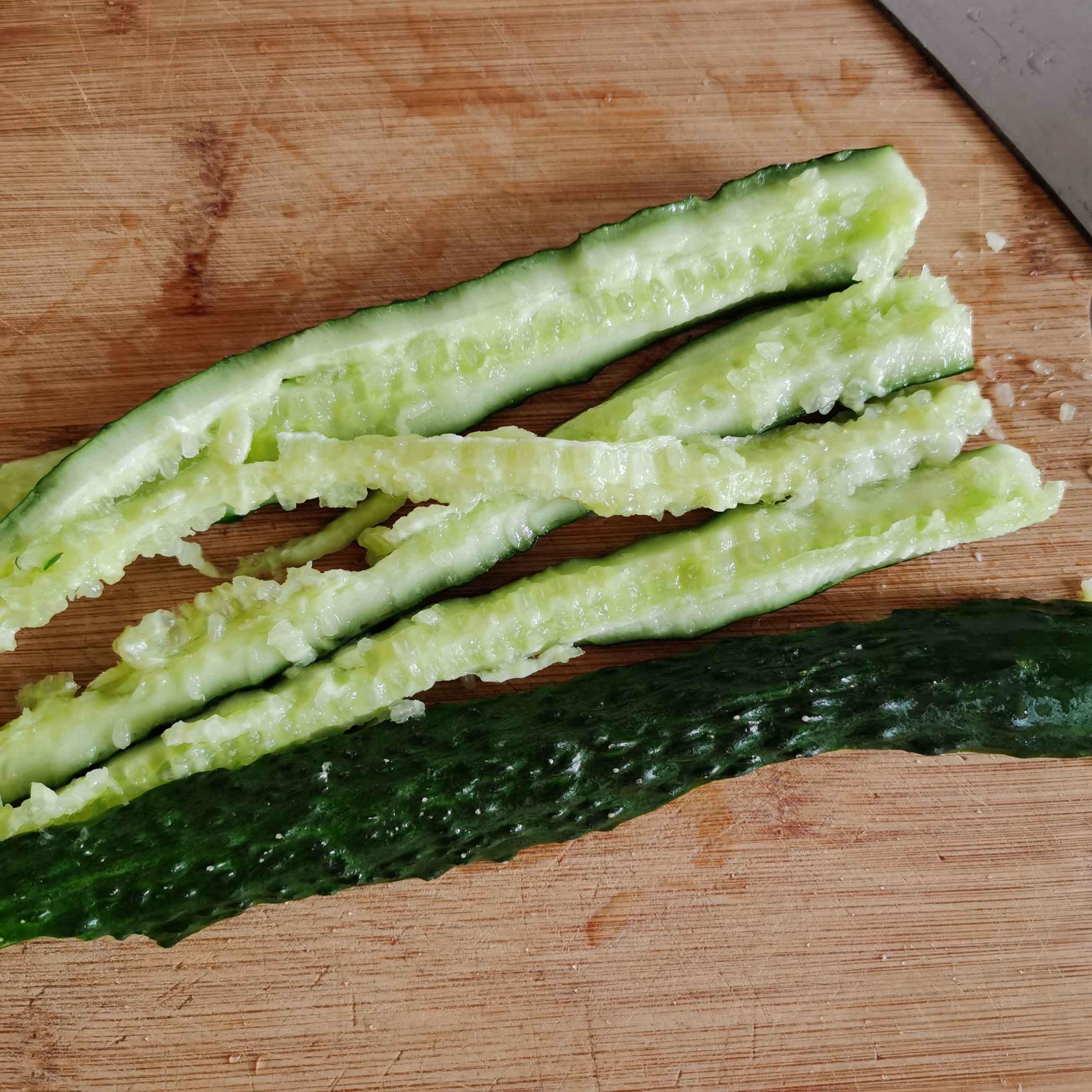 超級好吃的涼拌黃瓜的做法-家常味拌菜譜