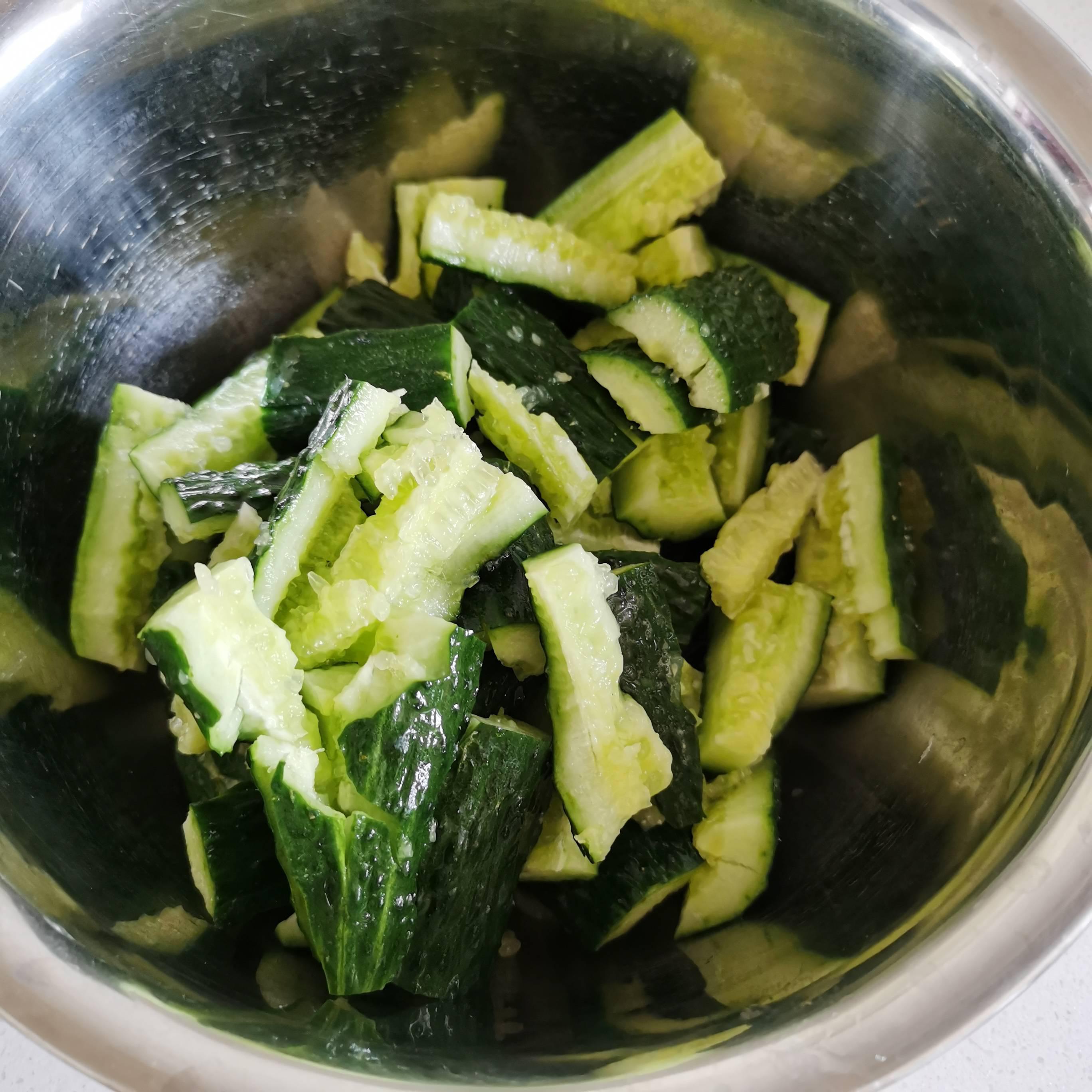 超級好吃的涼拌黃瓜的做法-家常味拌菜譜