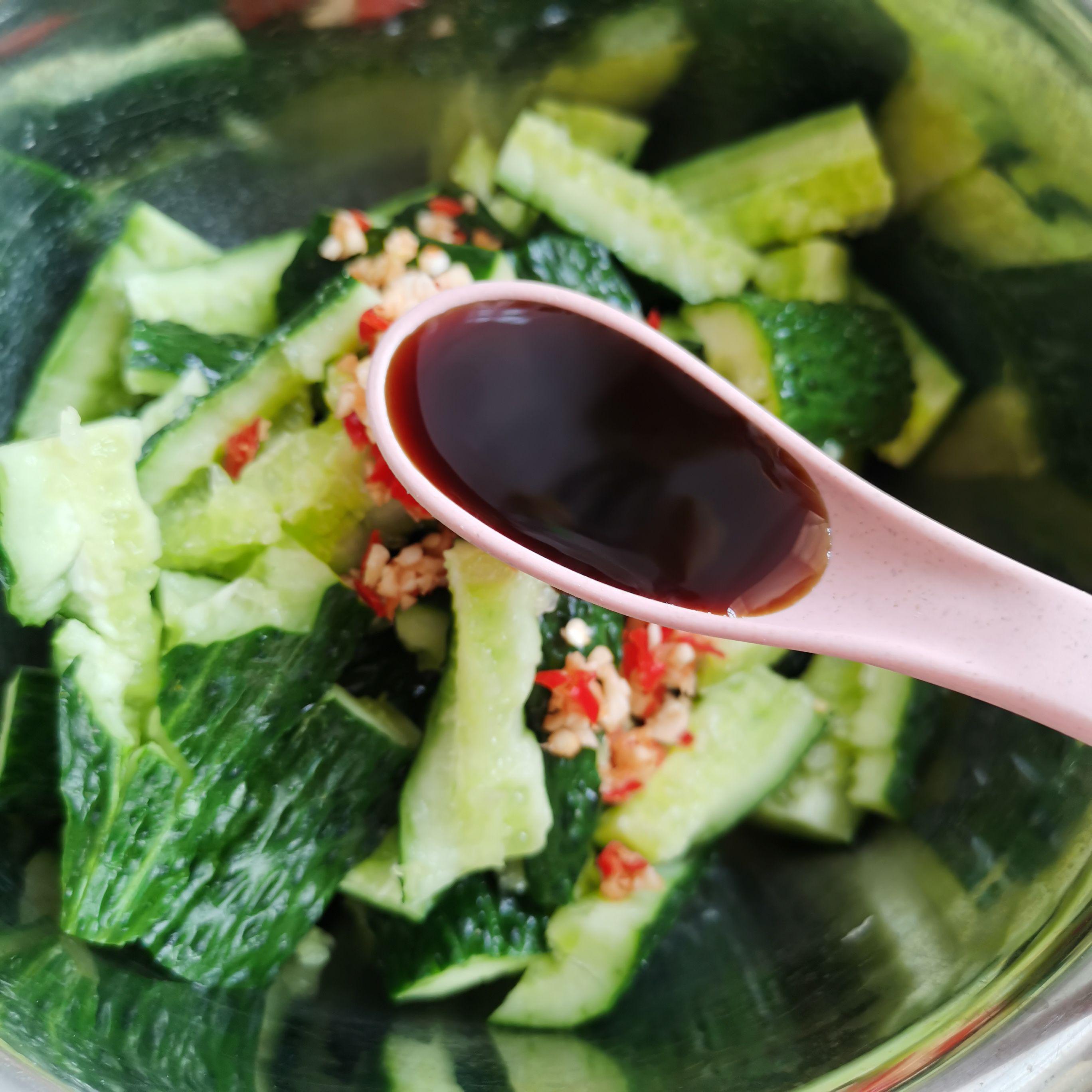 超級好吃的涼拌黃瓜的做法-家常味拌菜譜