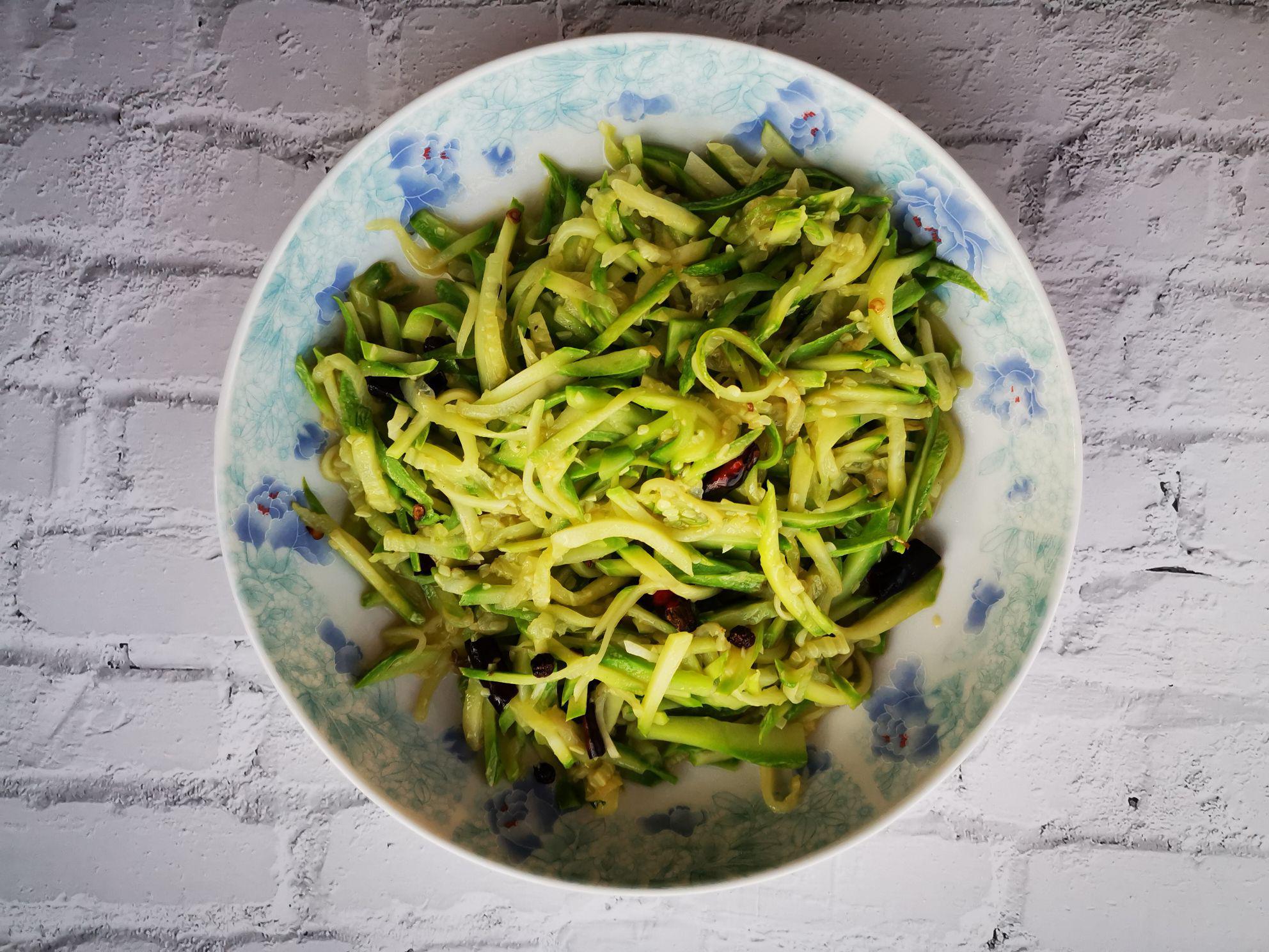 炒西葫蘆的做法-家常味炒菜譜