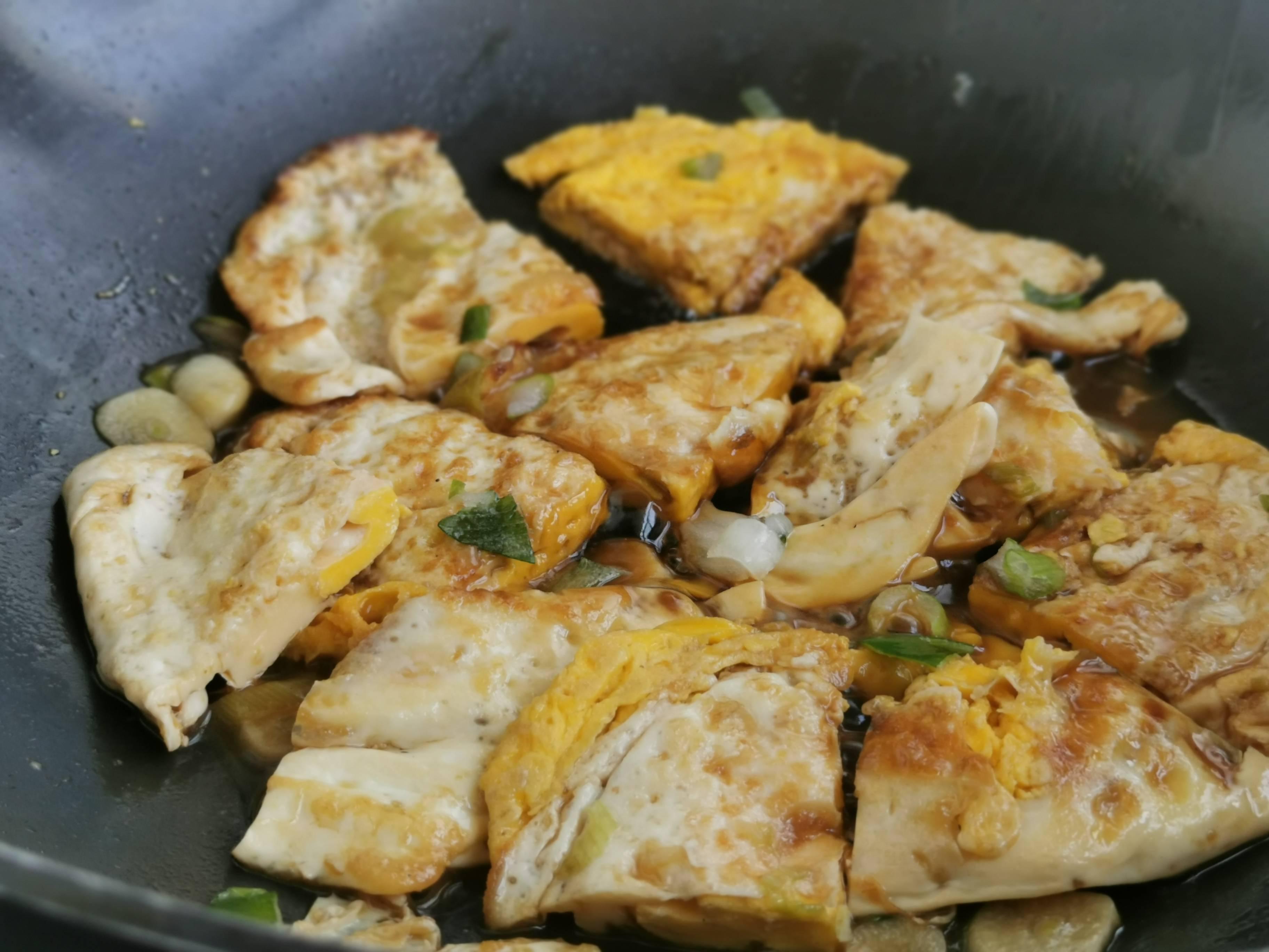 紅燒雞蛋的做法-咸鮮味燒菜譜