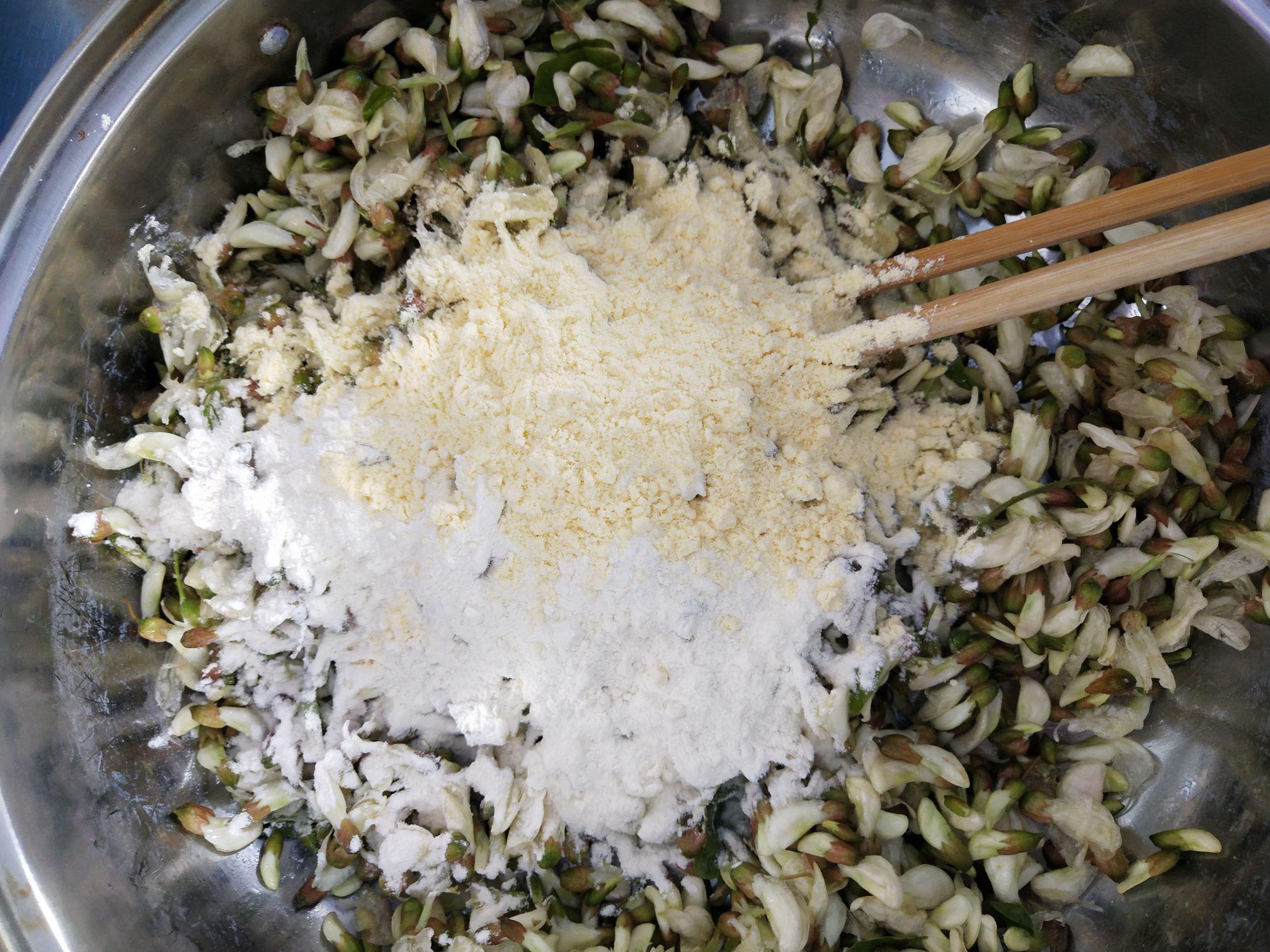 蒸槐花的做法-家常味蒸菜譜