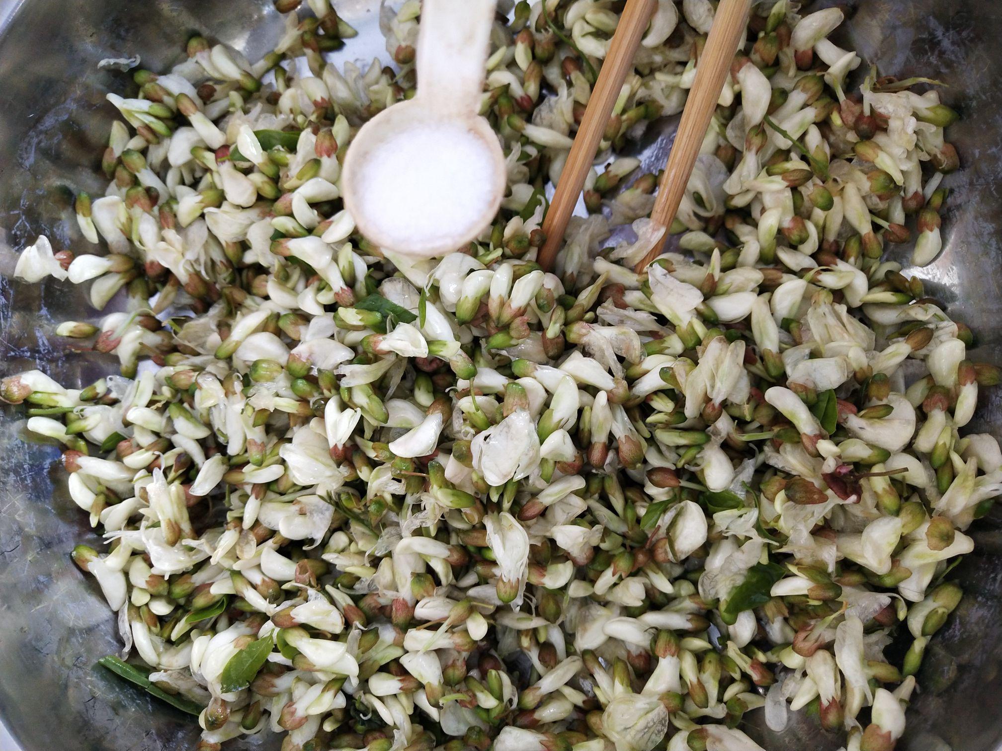 蒸槐花的做法-家常味蒸菜譜