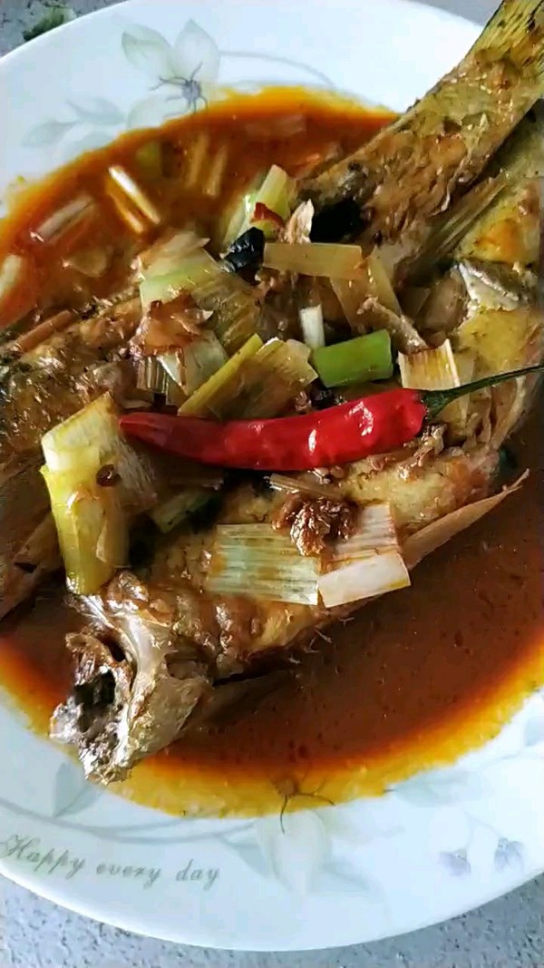 紅燒小海魚的做法-香辣味燉菜譜-易網(wǎng)健康養(yǎng)生網(wǎng) 紅燒小海魚的做法-香辣味燉菜譜