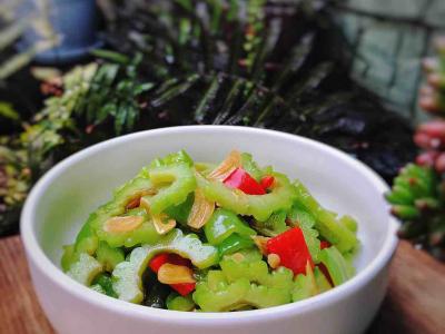 爽口苦瓜的做法-家常味拌菜譜