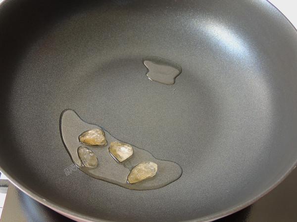 香辣燒鳳爪的做法-香辣味燒菜譜-易網(wǎng)健康養(yǎng)生網(wǎng) 香辣燒鳳爪的做法-香辣味燒菜譜