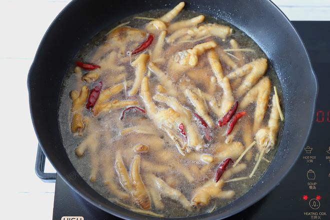 香辣燒鳳爪的做法-香辣味燒菜譜-易網(wǎng)健康養(yǎng)生網(wǎng) 香辣燒鳳爪的做法-香辣味燒菜譜