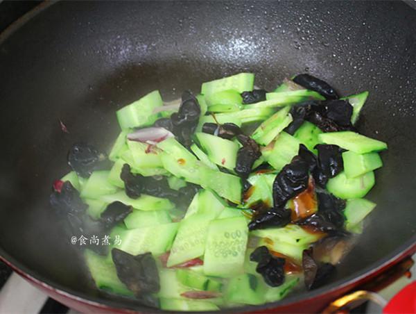 黃瓜雞蛋炒木耳的做法-家常味炒菜譜-易網(wǎng)健康養(yǎng)生網(wǎng) 黃瓜雞蛋炒木耳的做法-家常味炒菜譜