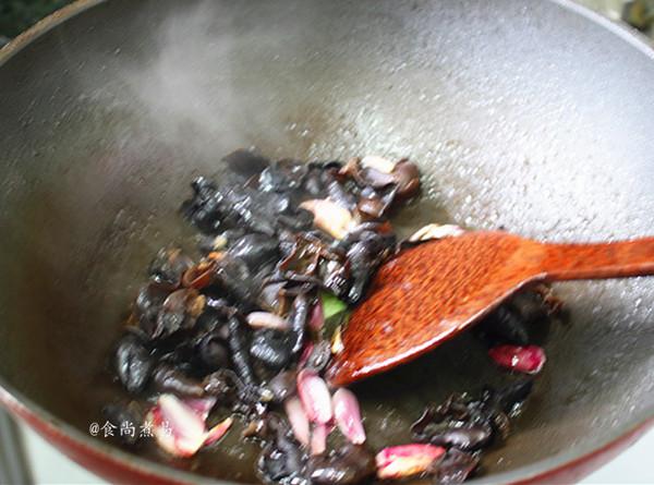 黃瓜雞蛋炒木耳的做法-家常味炒菜譜-易網(wǎng)健康養(yǎng)生網(wǎng) 黃瓜雞蛋炒木耳的做法-家常味炒菜譜