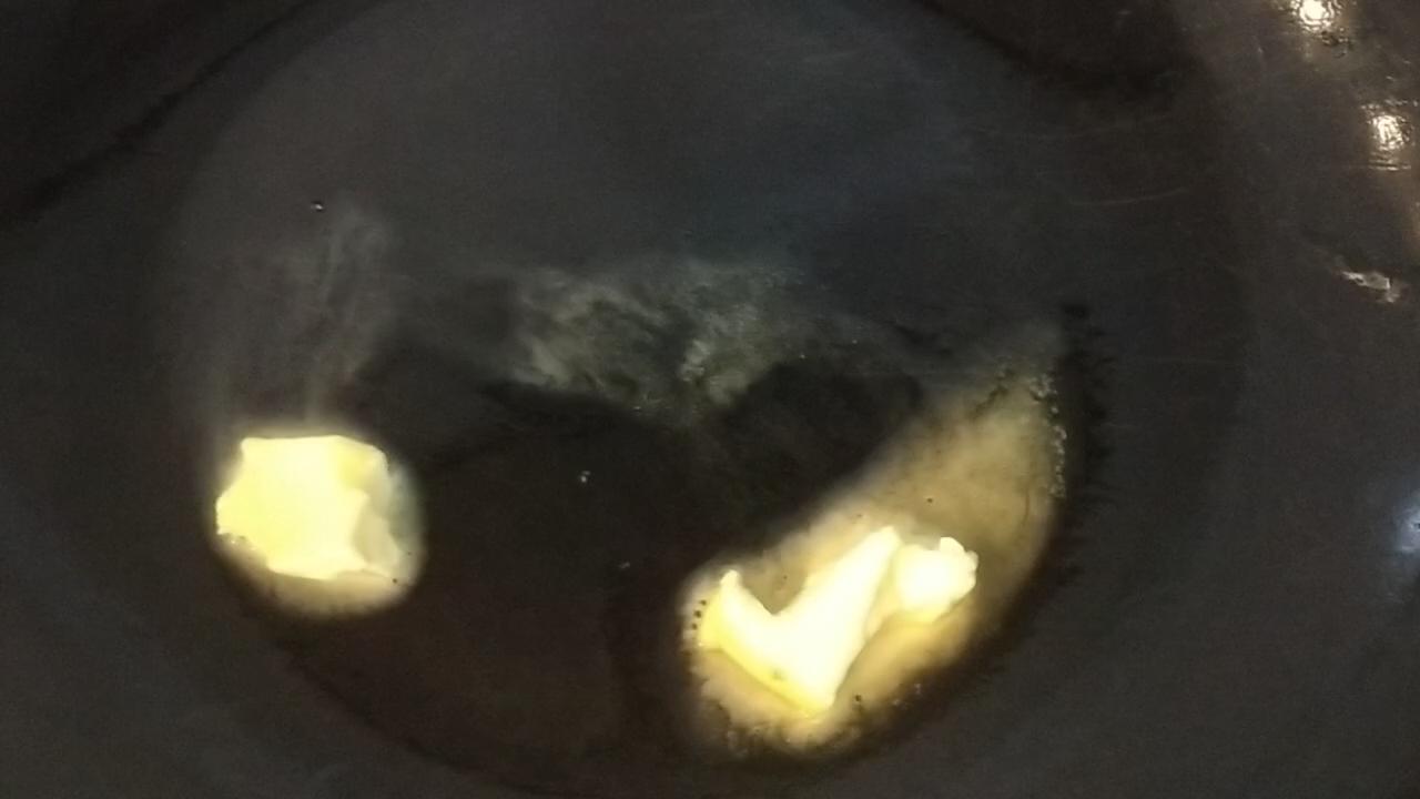 香煎口蘑的做法-家常味煎菜譜