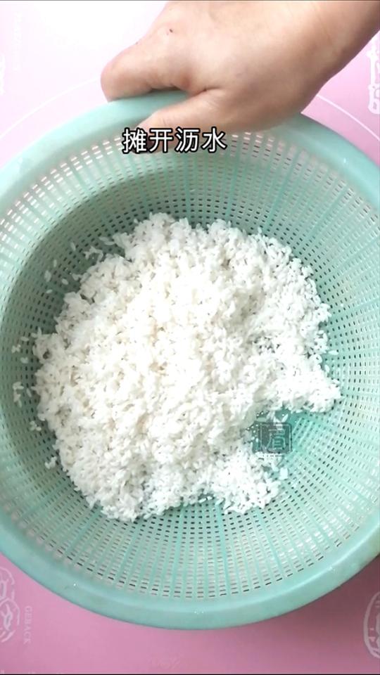 包心米丸子的做法-咸鮮味蒸菜譜