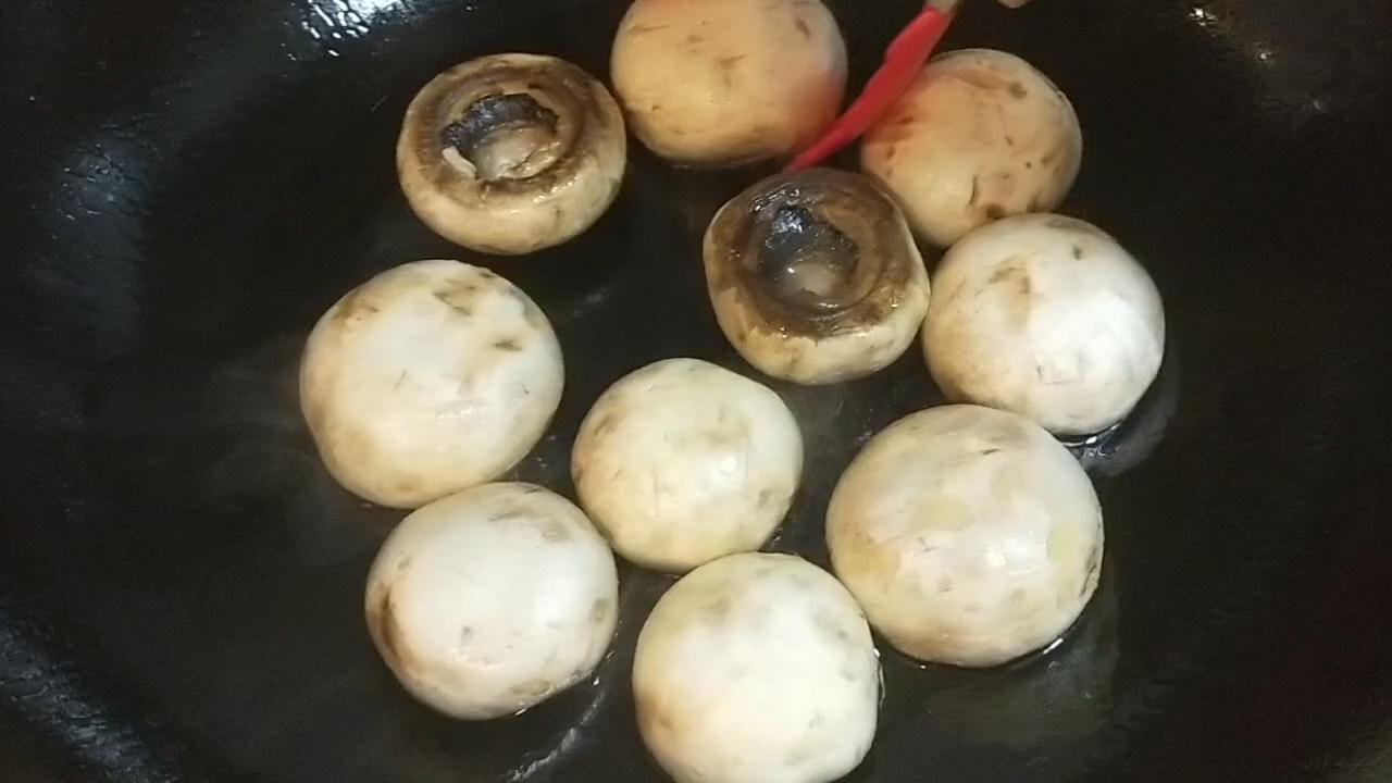 香煎口蘑的做法-家常味煎菜譜