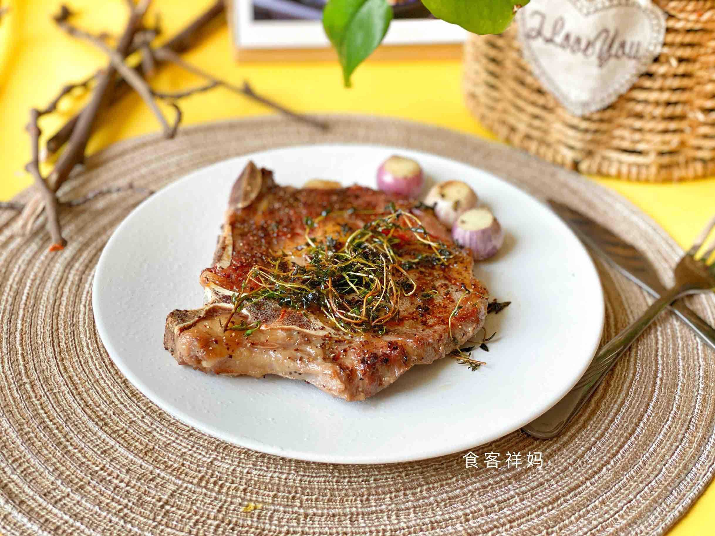 百里香煎牛排的做法-咸鮮味煎菜譜