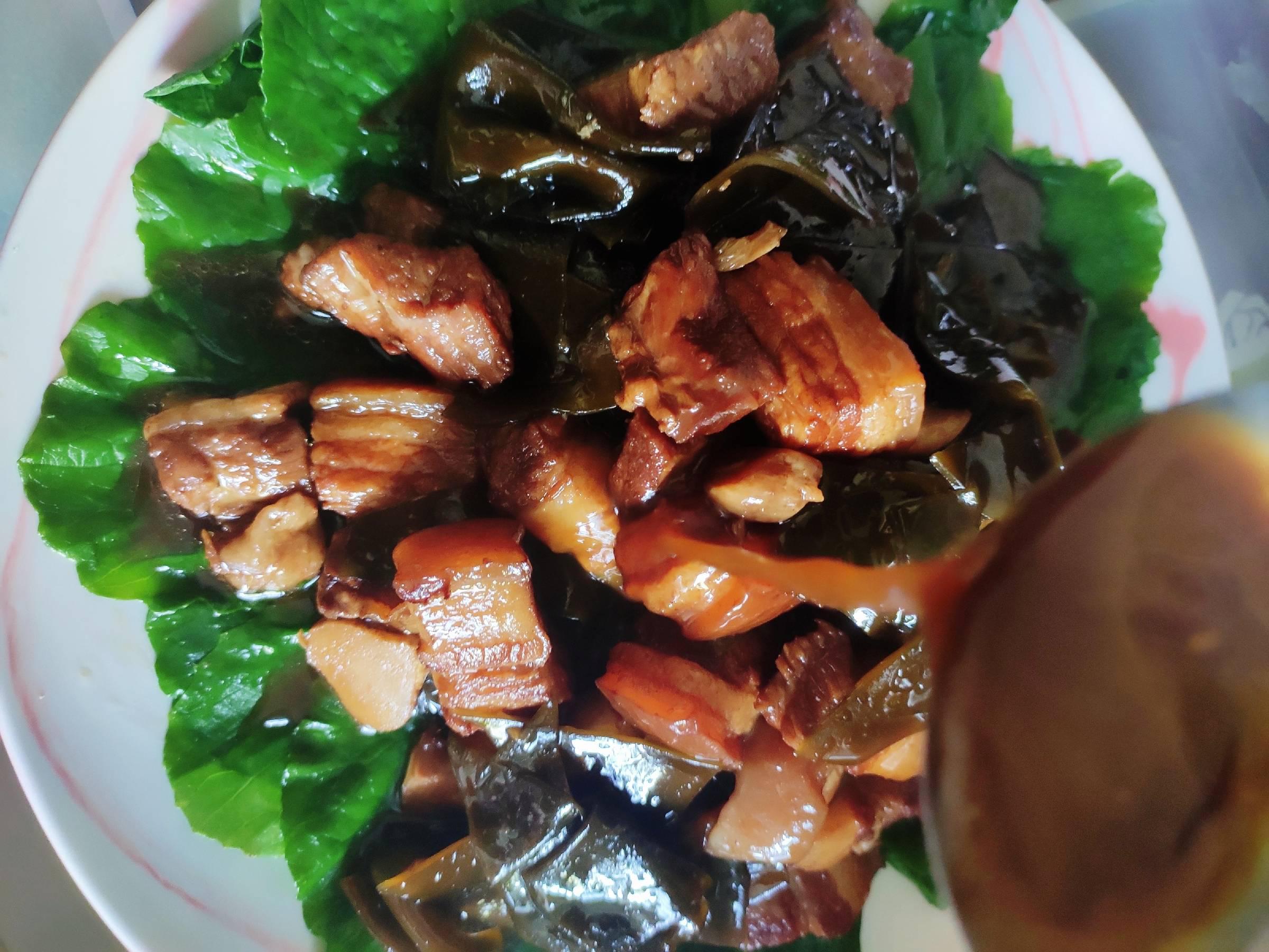 紅燒肉燉海帶的做法-咸鮮味燉菜譜-易網健康養生網 紅燒肉燉海帶的做法-咸鮮味燉菜譜