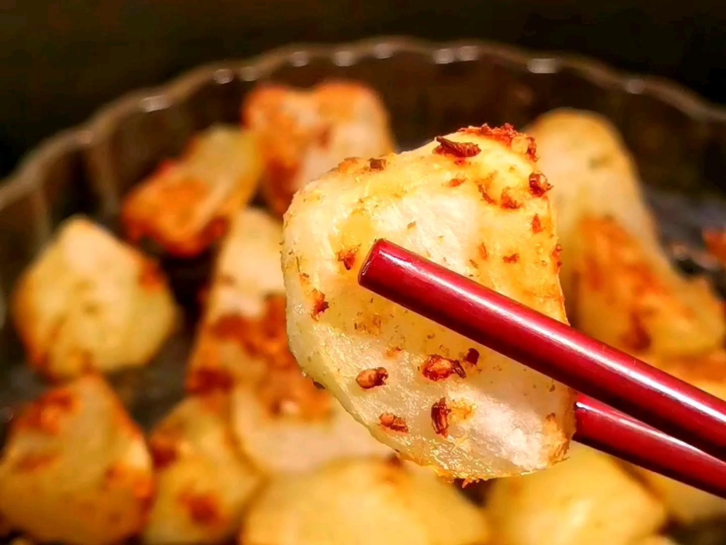 炸鍋烤土豆的做法-咸鮮味烤菜譜