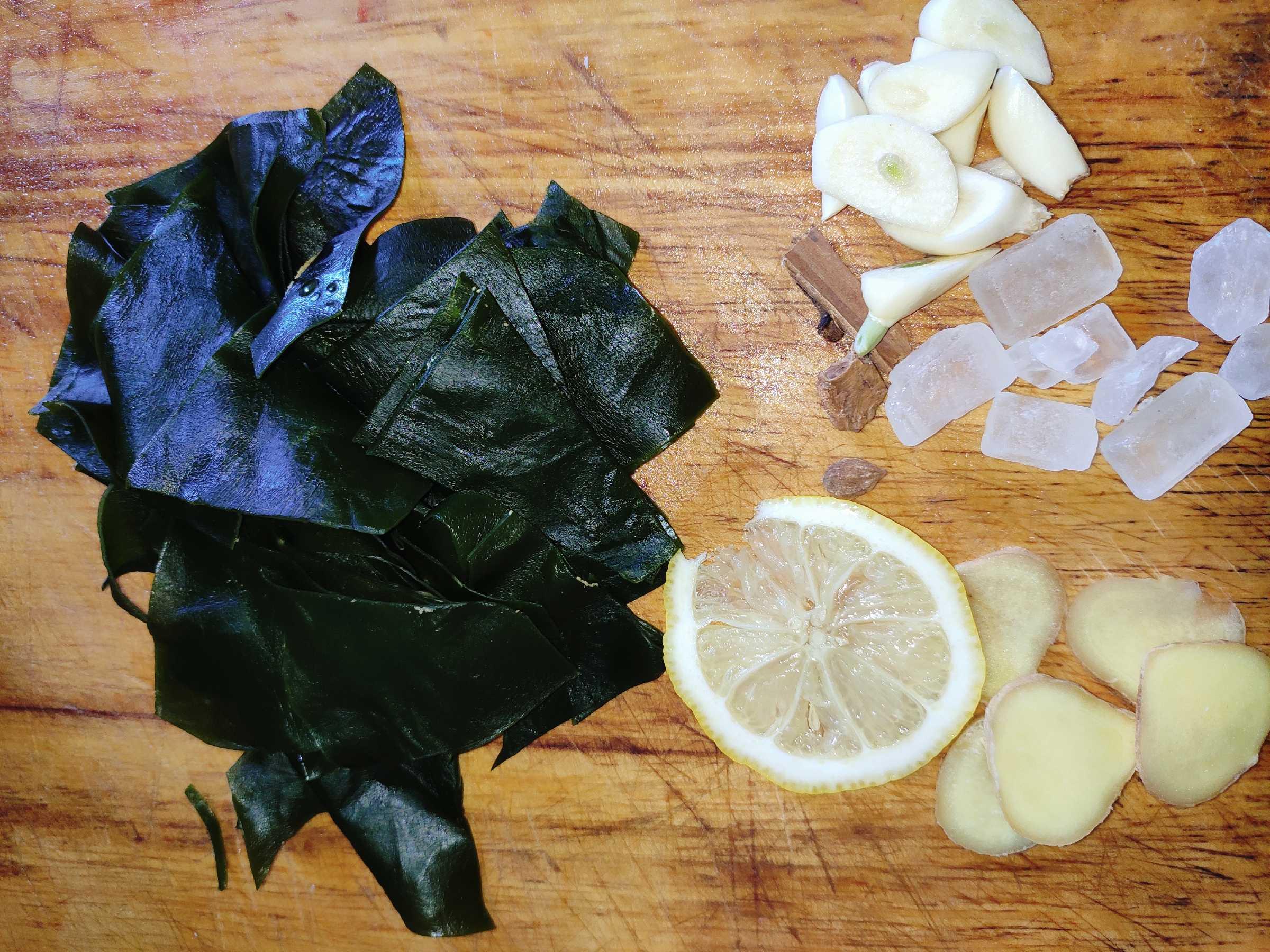 紅燒肉燉海帶的做法-咸鮮味燉菜譜-易網<a href=http://m.henggaotouzi.com/ target=_blank class=infotextkey>健康養生</a>網 紅燒肉燉海帶的做法-咸鮮味燉菜譜