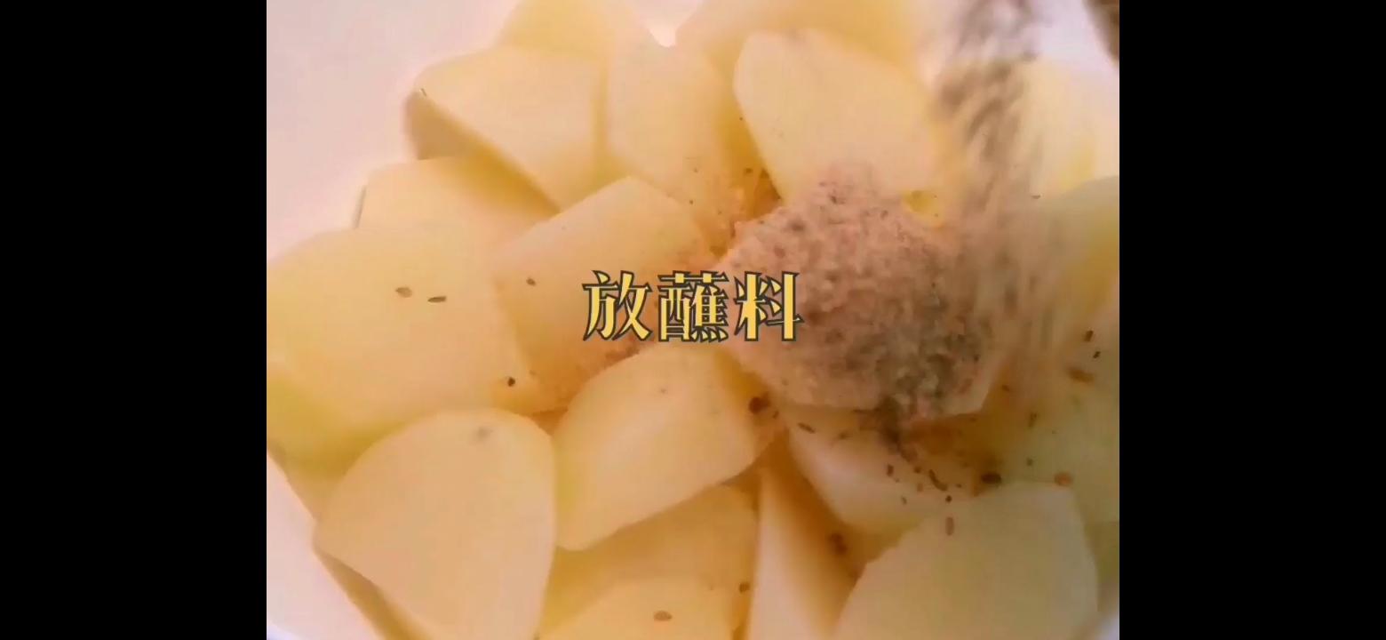 炸鍋烤土豆的做法-咸鮮味烤菜譜