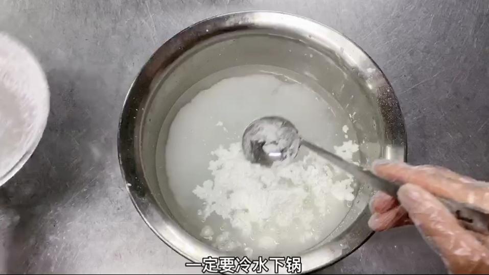 手工涼粉的做法-紅油味煮菜譜