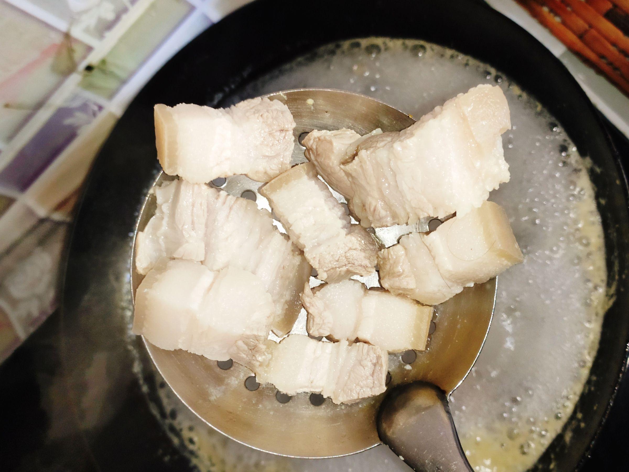 紅燒肉燉海帶的做法-咸鮮味燉菜譜-易網健康養生網 紅燒肉燉海帶的做法-咸鮮味燉菜譜