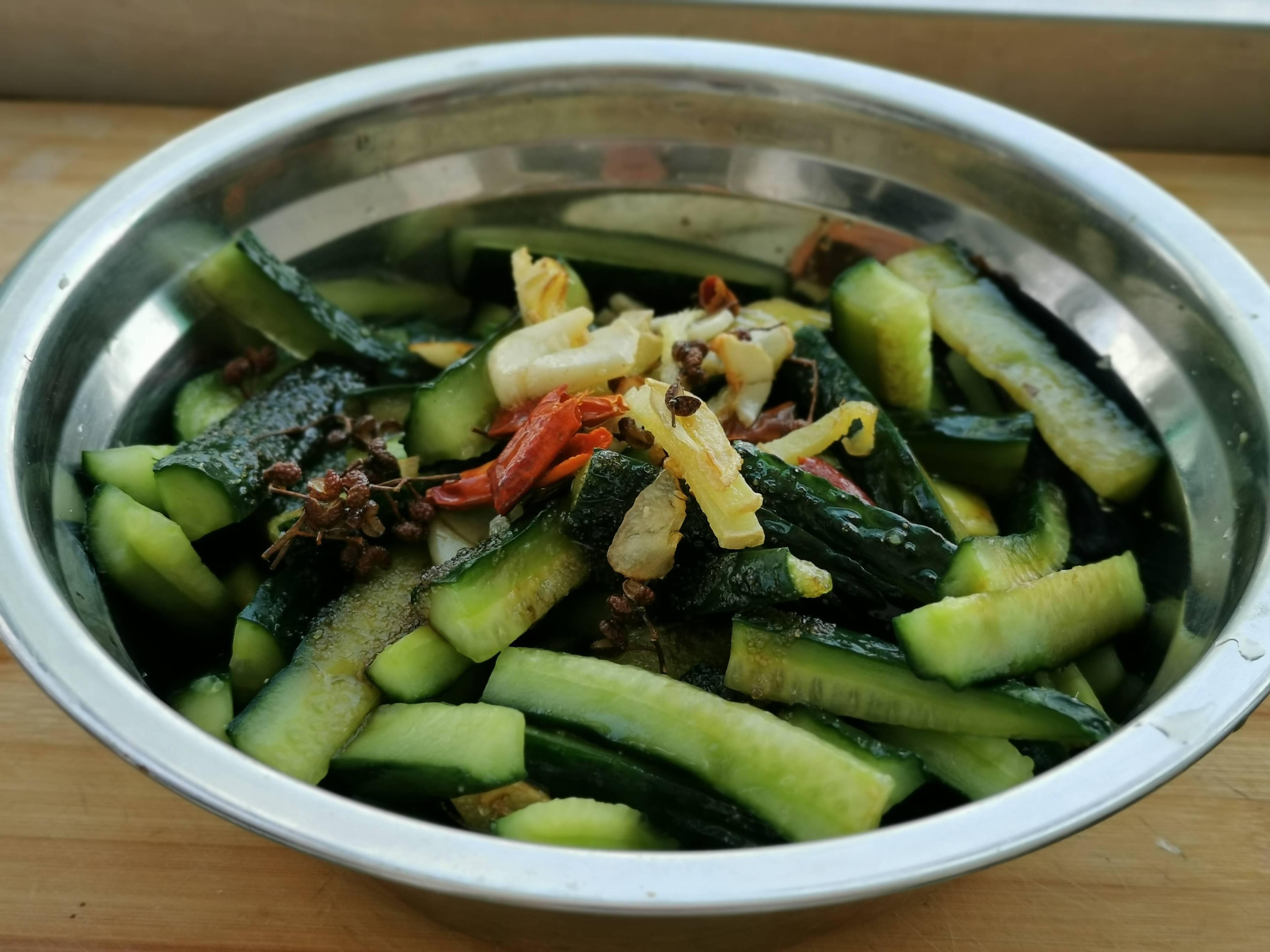 酸辣黃瓜條的做法-酸辣味腌菜譜