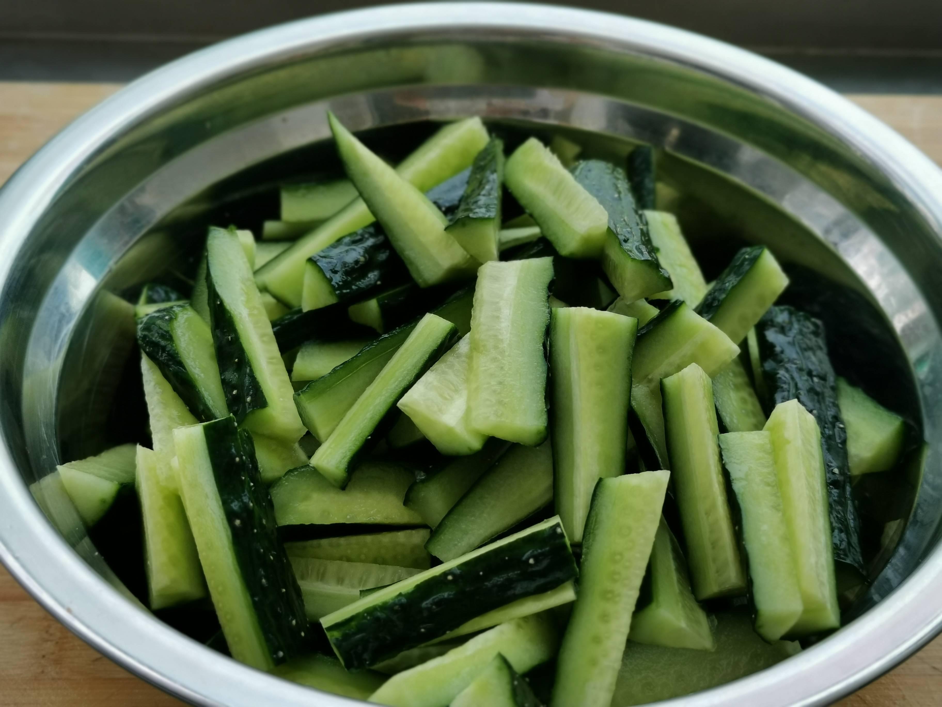 酸辣黃瓜條的做法-酸辣味腌菜譜