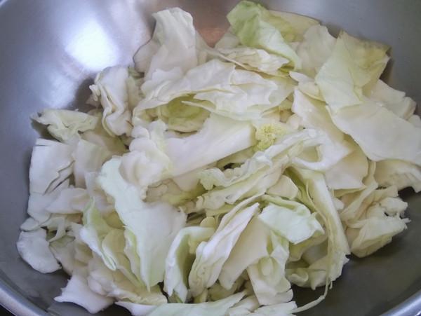 黑木耳燒圓白菜的做法-家常味燒菜譜