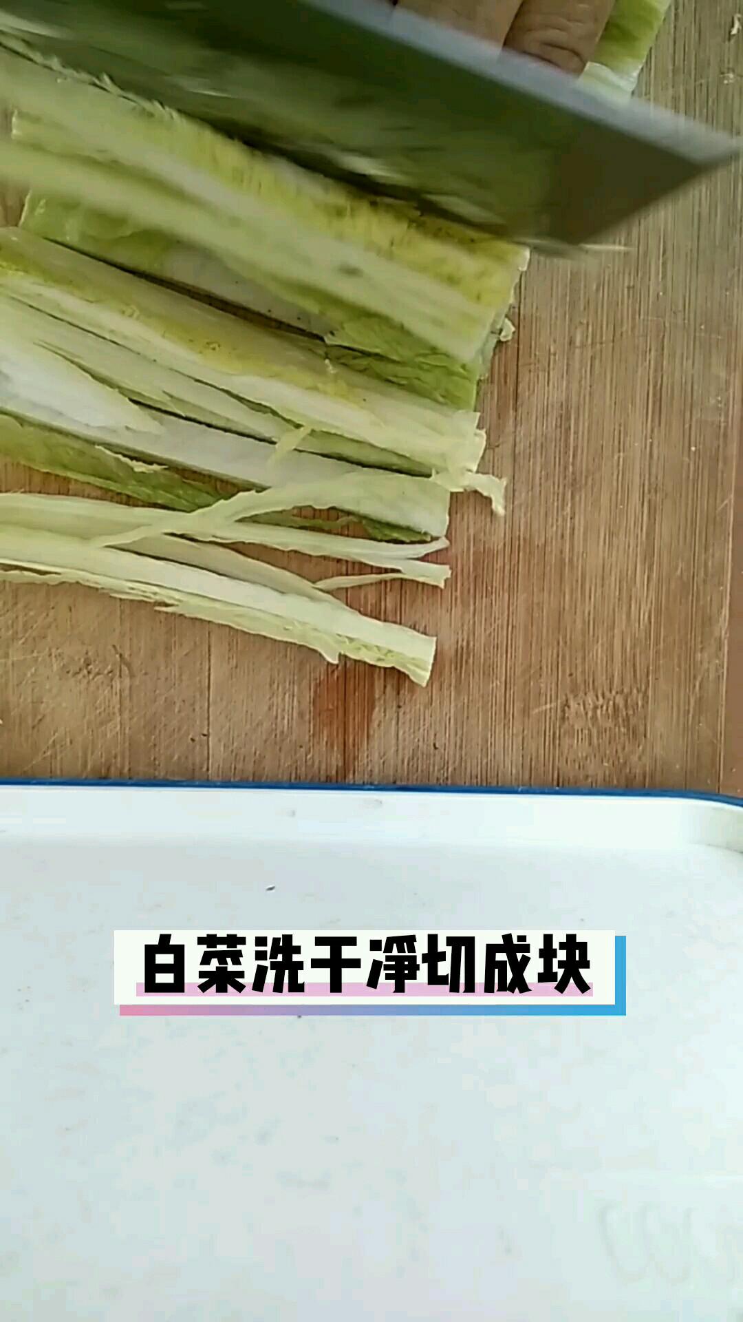 鳳尾蘑炒白菜的做法-家常味炒菜譜-易網<a href=http://m.henggaotouzi.com/ target=_blank class=infotextkey>健康養生</a>網 鳳尾蘑炒白菜的做法-家常味炒菜譜