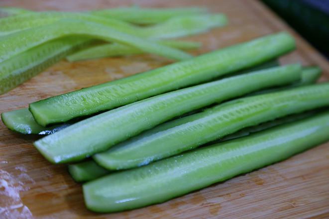 醬黃瓜----夏日開胃必備的做法-酸辣味拌菜譜