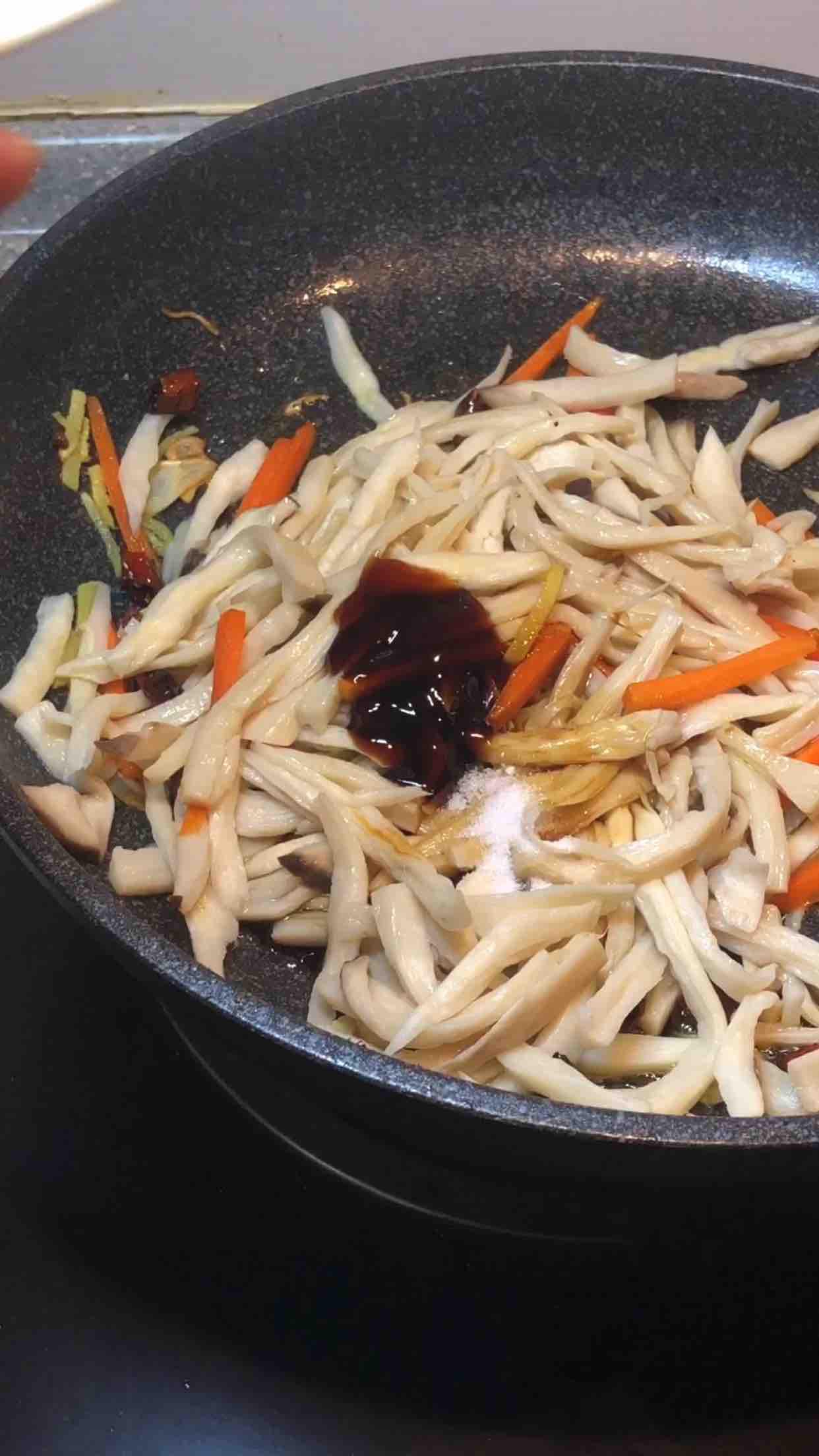 素炒杏鮑菇的做法-家常味炒菜譜-易網健康養生網 素炒杏鮑菇的做法-家常味炒菜譜