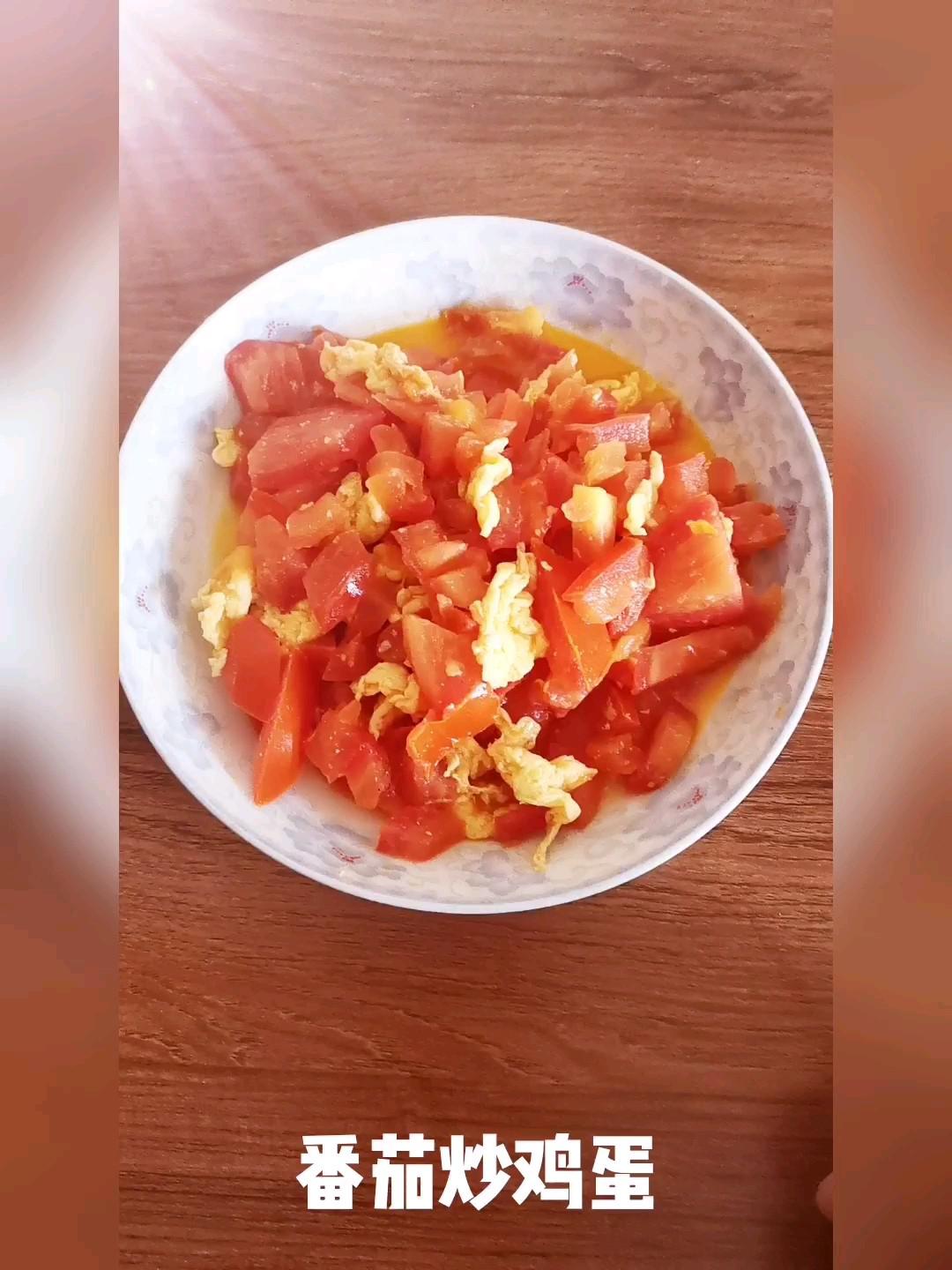 番茄炒雞蛋的做法-家常味炒菜譜
