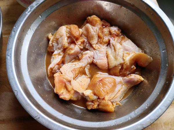 空炸雞腿的做法-香辣味炸菜譜