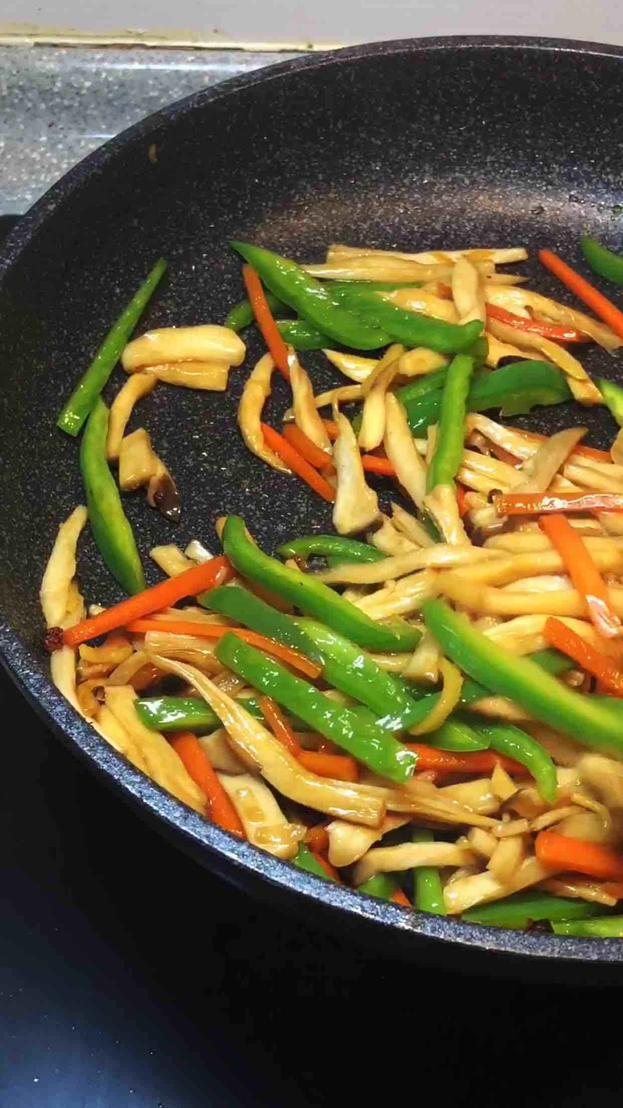 素炒杏鮑菇的做法-家常味炒菜譜-易網健康養生網 素炒杏鮑菇的做法-家常味炒菜譜