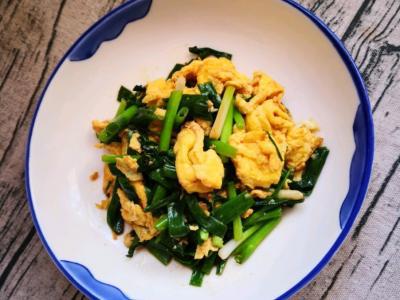 小蔥炒雞蛋的做法-家常味炒菜譜