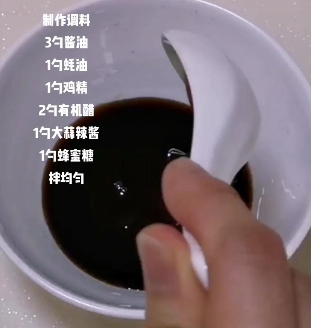 涼拌黃瓜的做法-酸甜味腌菜譜