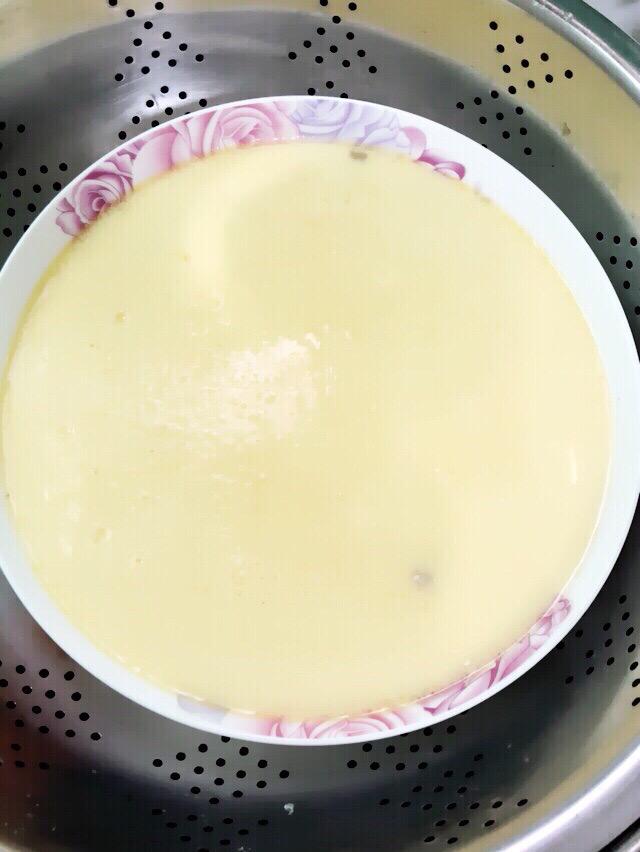 三文魚蒸雞蛋，小孩子的最愛。的做法-咸鮮味蒸菜譜