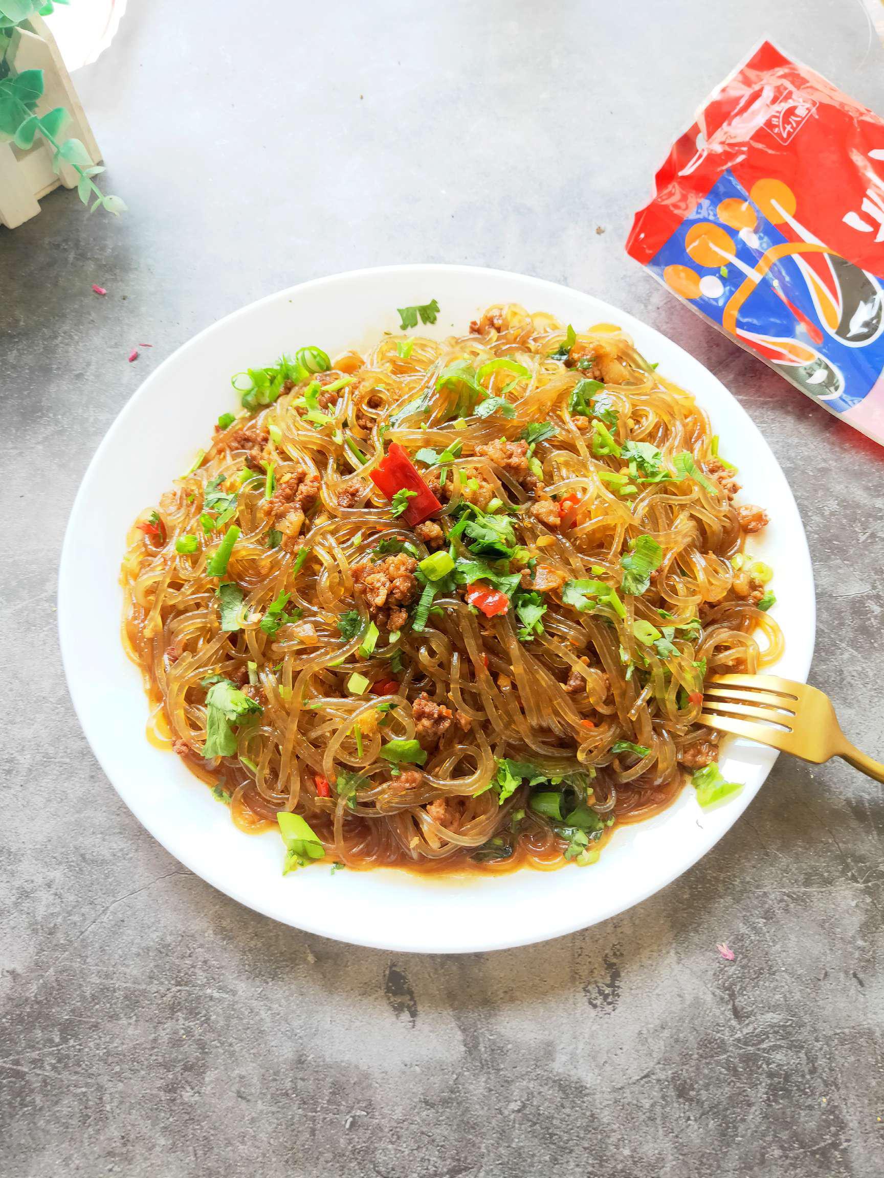 肉沫粉條的做法-咸鮮味炒菜譜