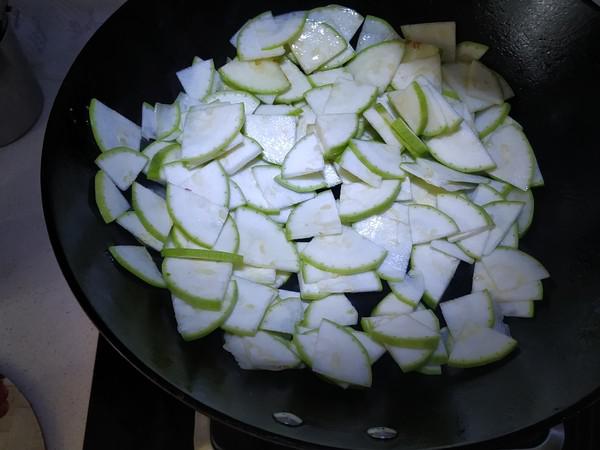 角瓜炒雞蛋的做法-家常味炒菜譜