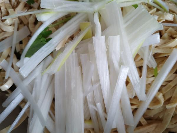 涼拌豆腐絲的做法-家常味拌菜譜-易網健康養生網 涼拌豆腐絲的做法-家常味拌菜譜