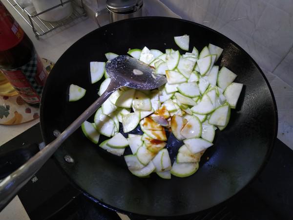 角瓜炒雞蛋的做法-家常味炒菜譜