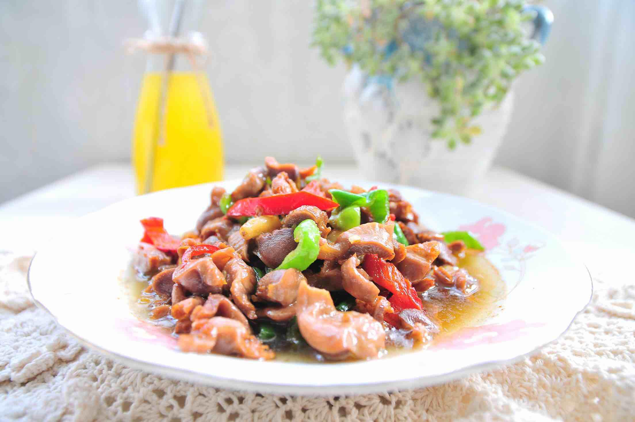 辣椒炒雞肫的做法-家常味炒菜譜