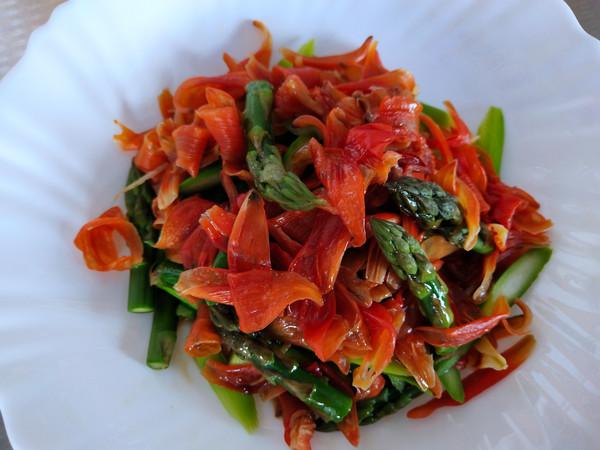 百合花拌蘆筍的做法-家常味拌菜譜