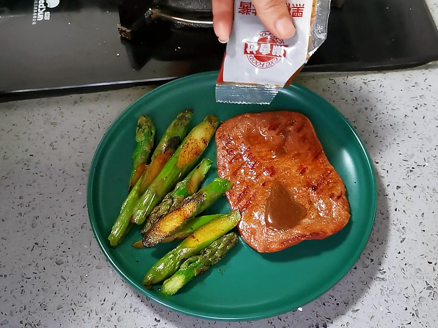 兒童牛排的做法-黑椒味煎菜譜