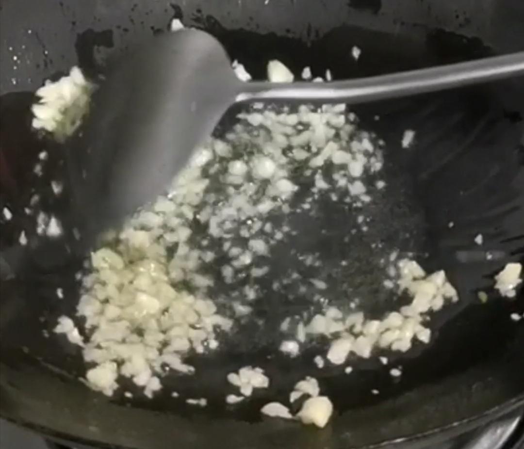 南瓜藤炒肉沫的做法-家常味炒菜譜