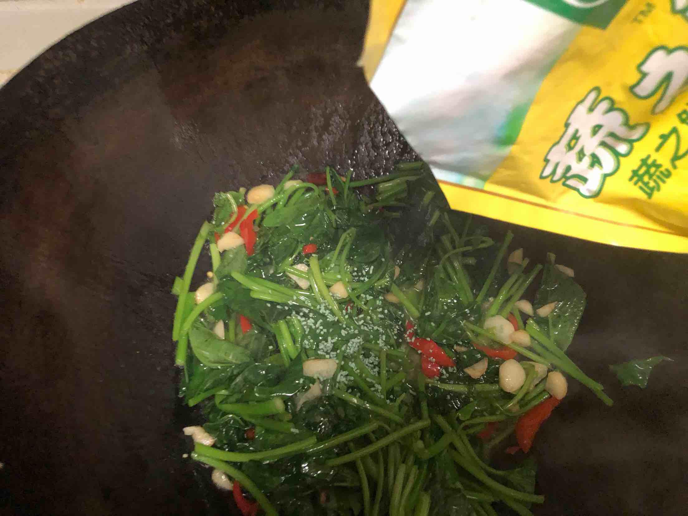 清炒長壽菜的做法-家常味炒菜譜-易網健康養生網 清炒長壽菜的做法-家常味炒菜譜