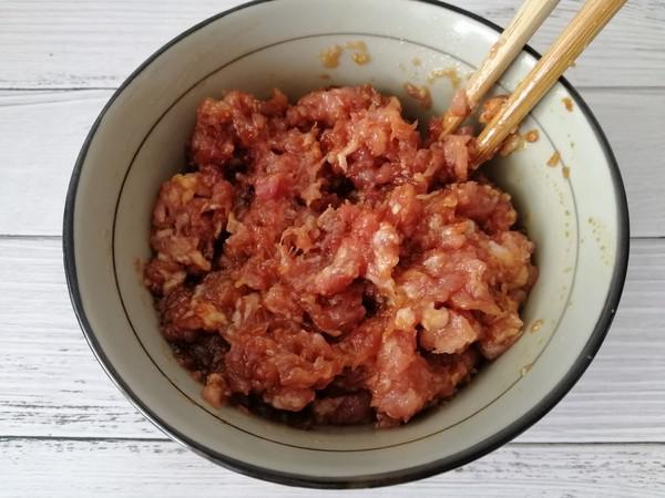 豆腐皮豬肉卷的做法-家常味蒸菜譜