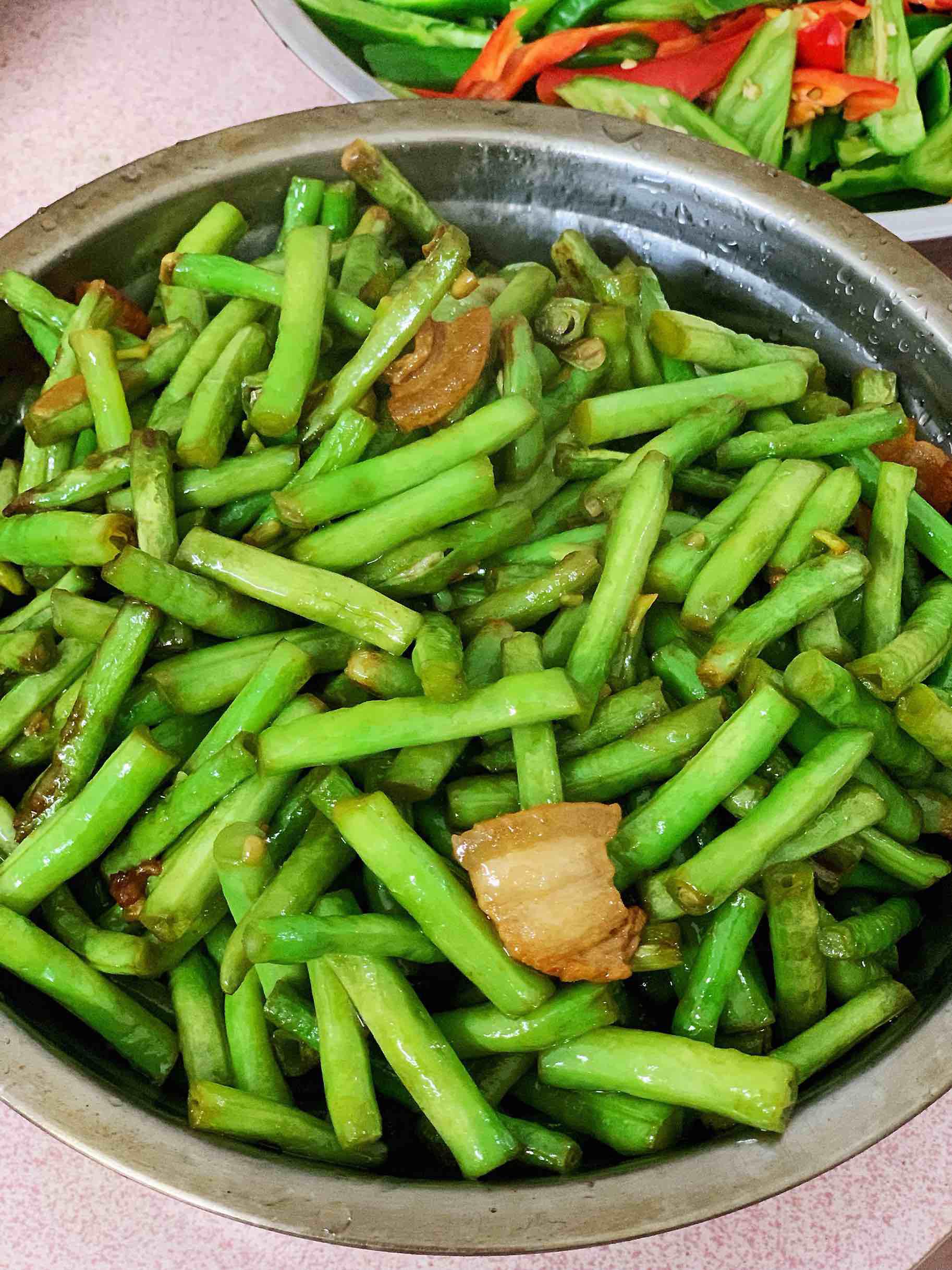 炒豆角的做法-家常味炒菜譜