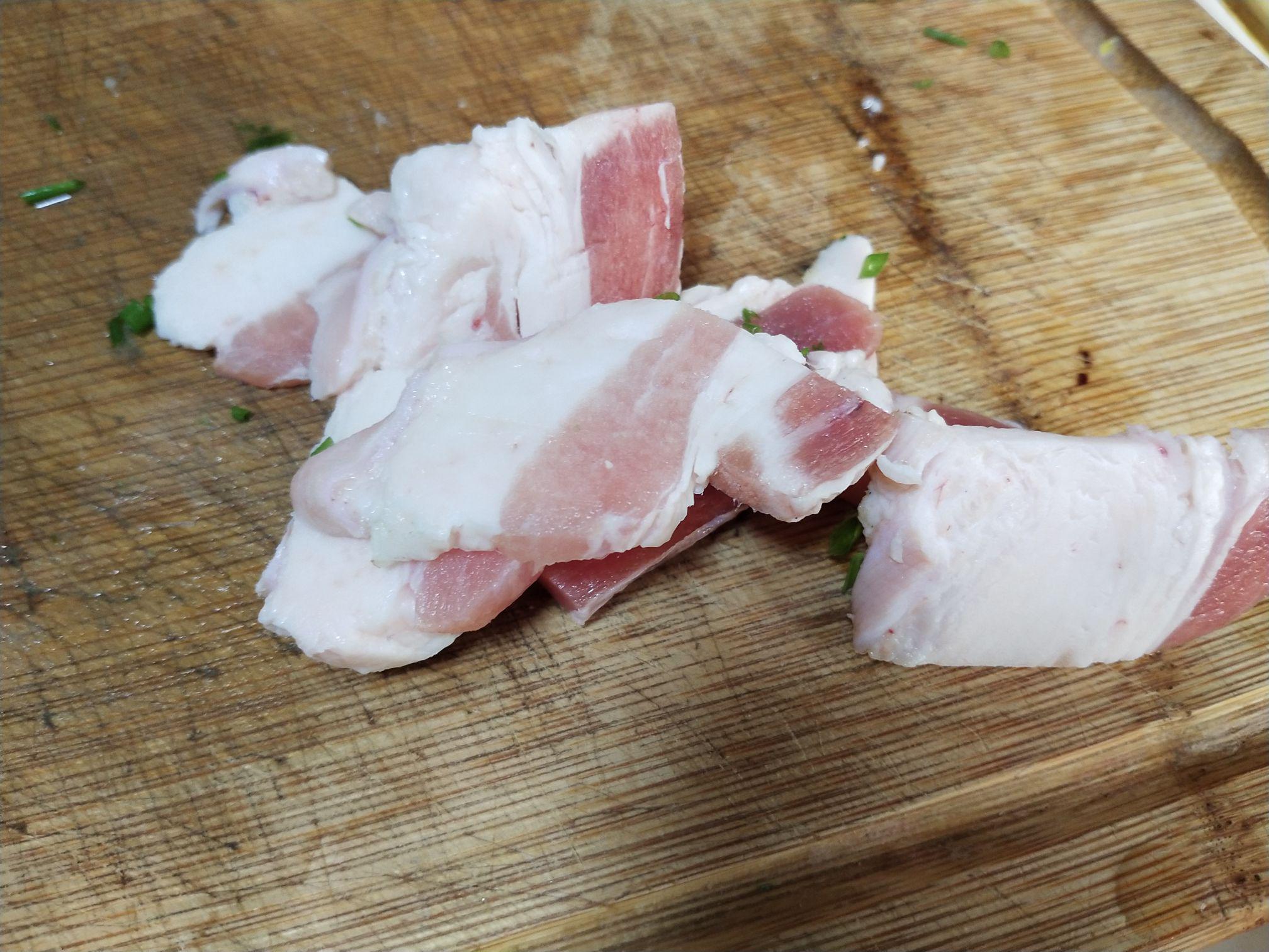 蒜薹燒鱔魚的做法-家常味燒菜譜