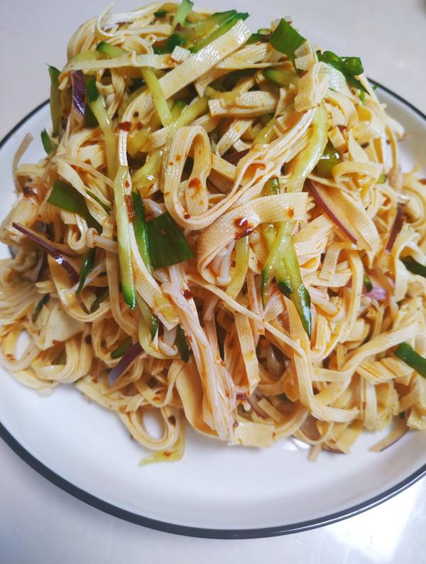 黃瓜豆皮涼拌菜的做法-家常味拌菜譜