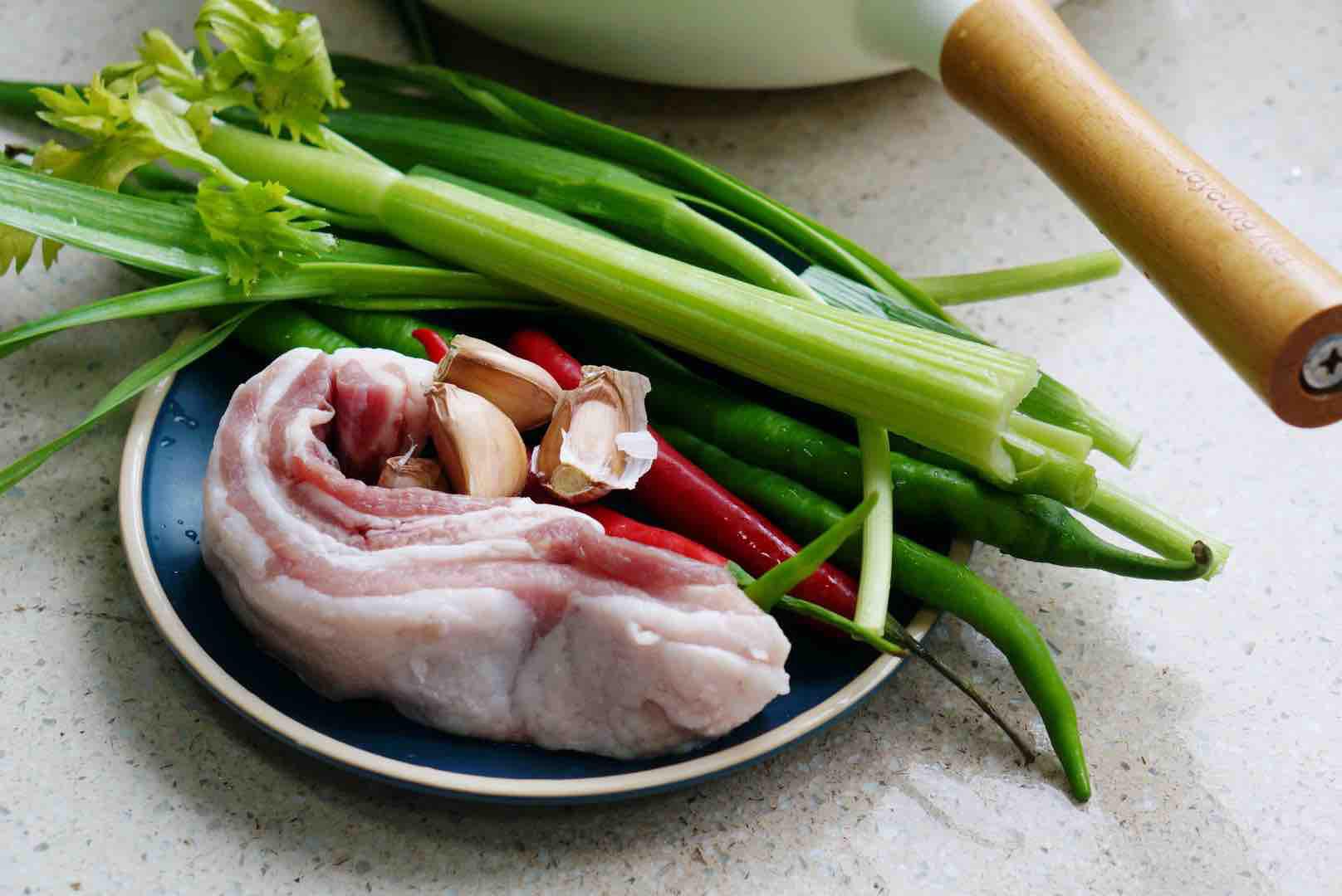 小炒肉 長沙特色菜的做法-家常味炒菜譜