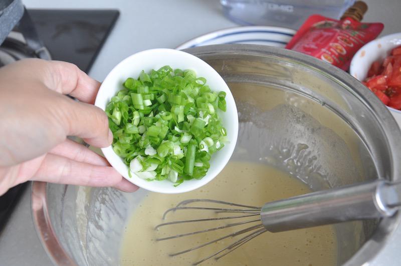 蔥香小圓餅的做法-家常味煎菜譜-易網健康養生網 蔥香小圓餅的做法-家常味煎菜譜